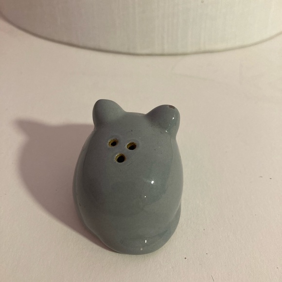 Adorable Vintage Cat & Mouse Salt & Pepper Shakers - Picture 9 of 11